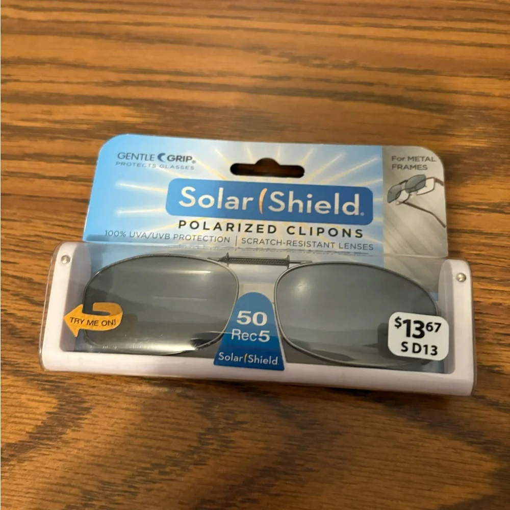 Solar Shield Polarized Clip On Sunglasses Two Pair Eyewear Black Oval Summer
